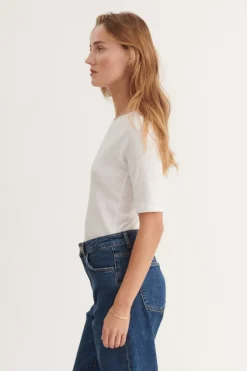 Arense Tee