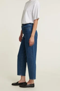 Ea Mid Blue Jeans