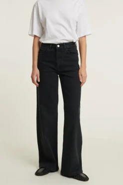 Enya Jeans