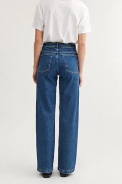 Enya Jeans