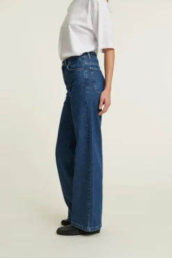 Enya Jeans