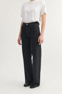 Enya Jeans