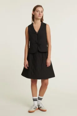 Hanna Vest