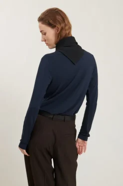Jolanda LS Tee