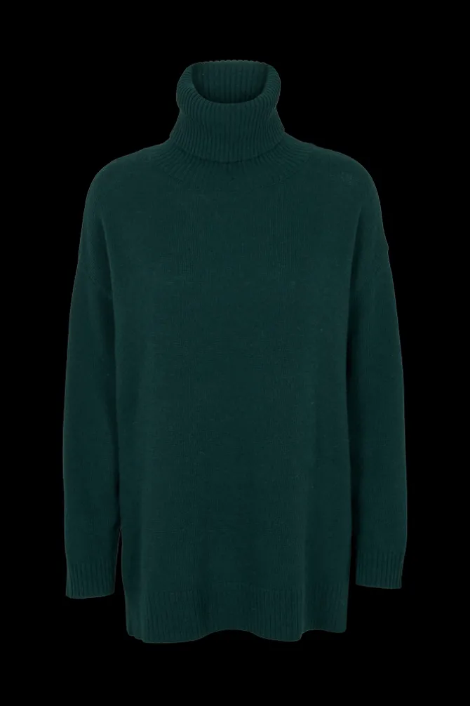 Line T-Neck