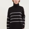 Lise Short T-Neck