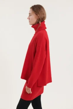 Lise Short T-Neck