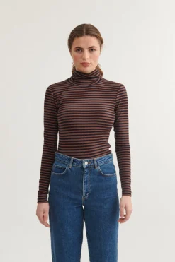 Ludmilla High-neck