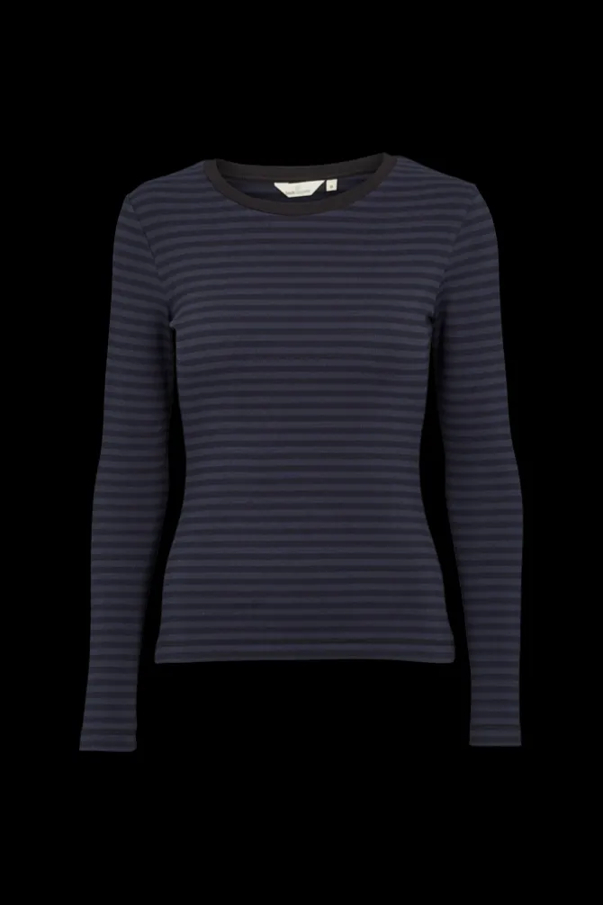 Ludmilla LS Tee