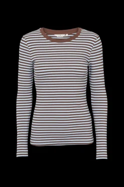 Ludmilla LS Tee