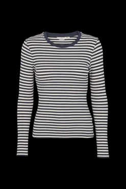 Ludmilla LS Tee