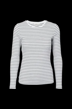 Ludmilla LS Tee