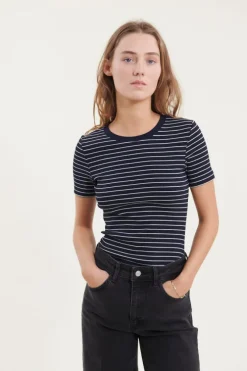 Ludmilla O-Neck