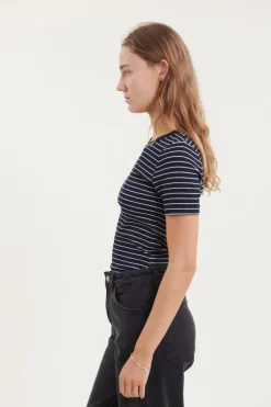 Ludmilla O-Neck
