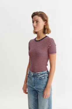 Ludmilla O-Neck