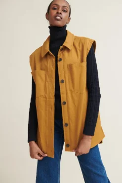 Mia Vest