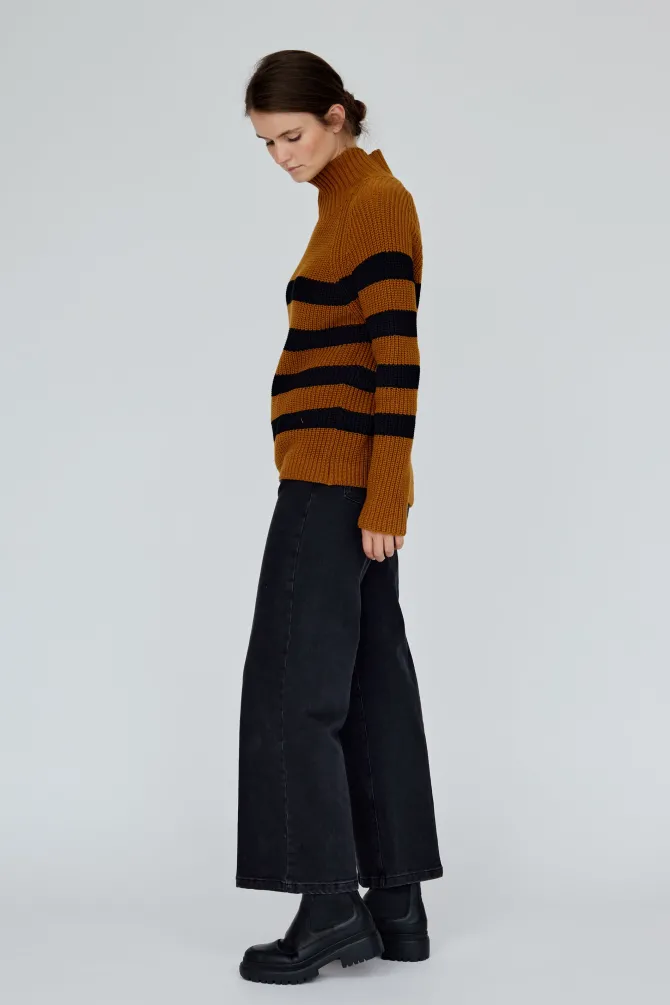 Sweety High Neck Striped